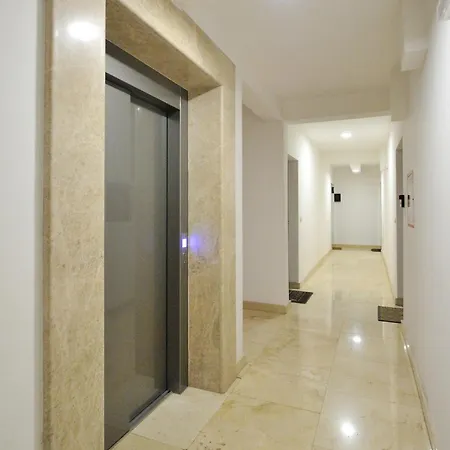 Captain's Luxury * Mostar