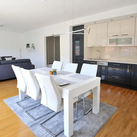 Apartament Captain's Luxury *